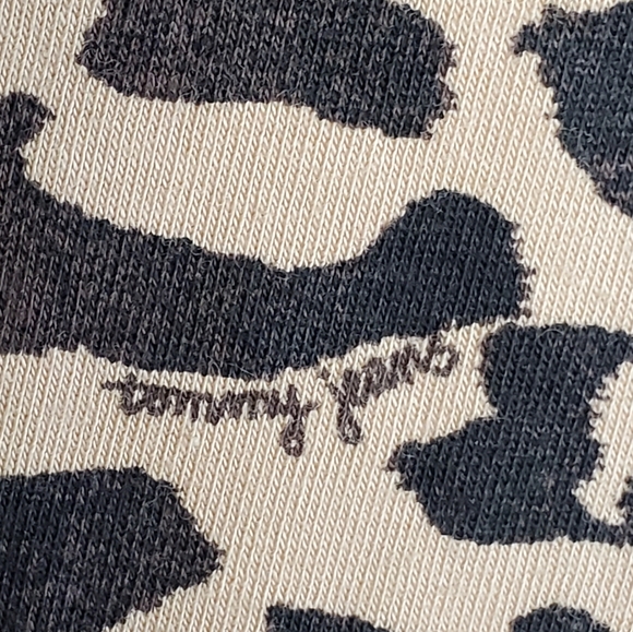 Fashion Love Leopard Top - Picture 8 of 10